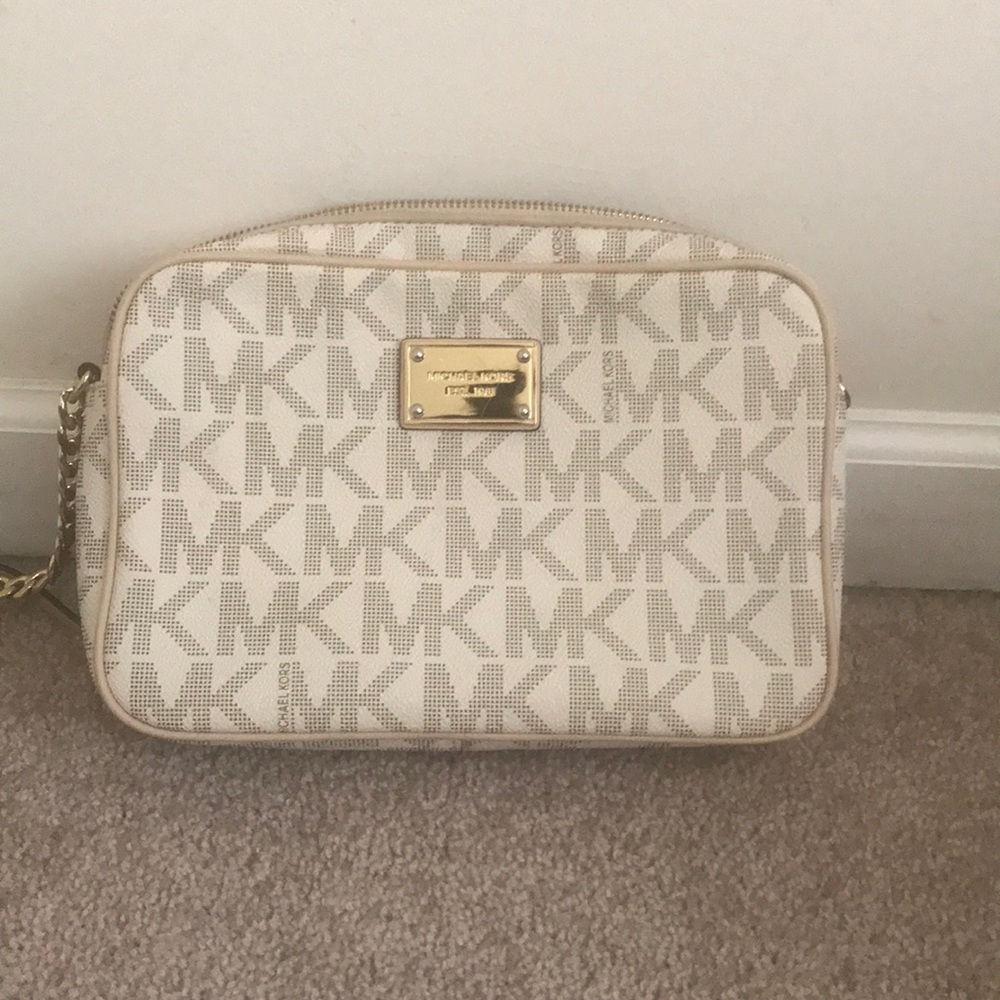 Michael Kors purse